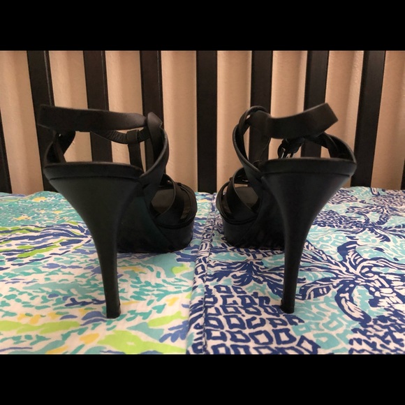 YSL Tribute Sandals - size 40 - 75mm (4”/mid heel) - Picture 3 of 9